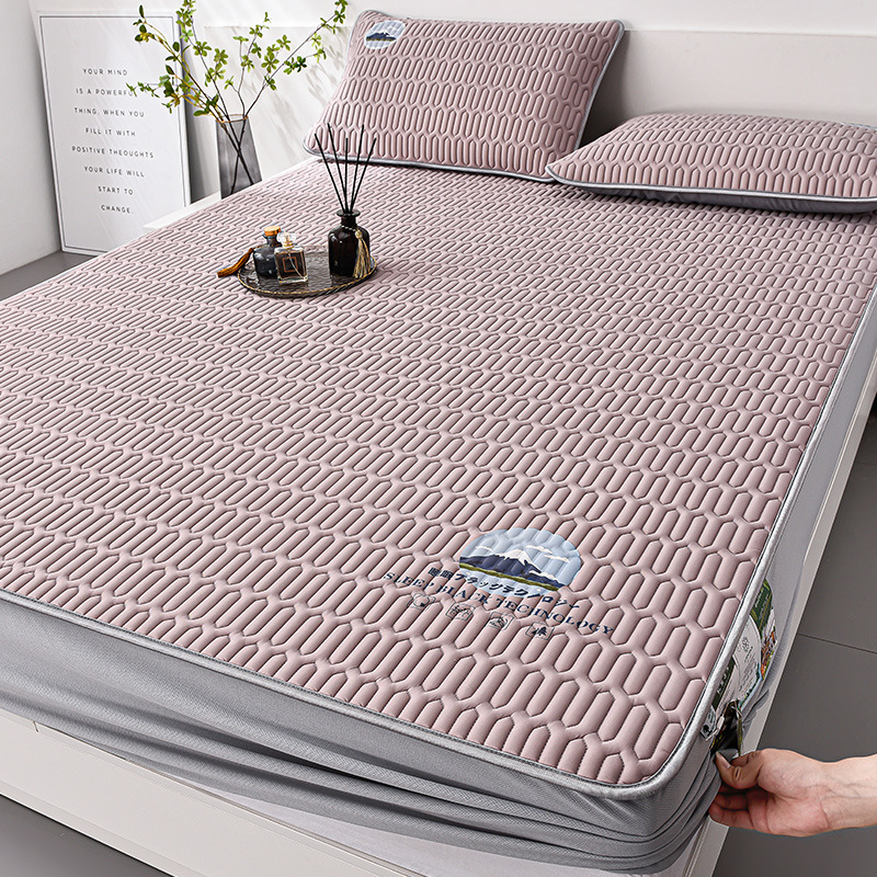 Natūralaus latekso kilimėlis | Prekės ženklas: Bedroom Dreaming | Latekso kiekis: >90% | Audimas: Spauda | Stilius: Modernus paprastumas