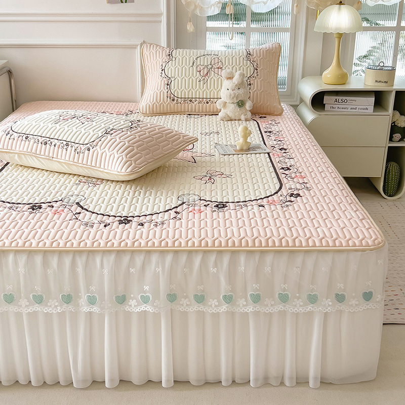 Tryjų dalių lovos krašto komplektas su latekso spausdinta nėrinių - natūralus lateksas, latekso kiekis 80–90%, spausdintas audinys, prieinamas prabangai