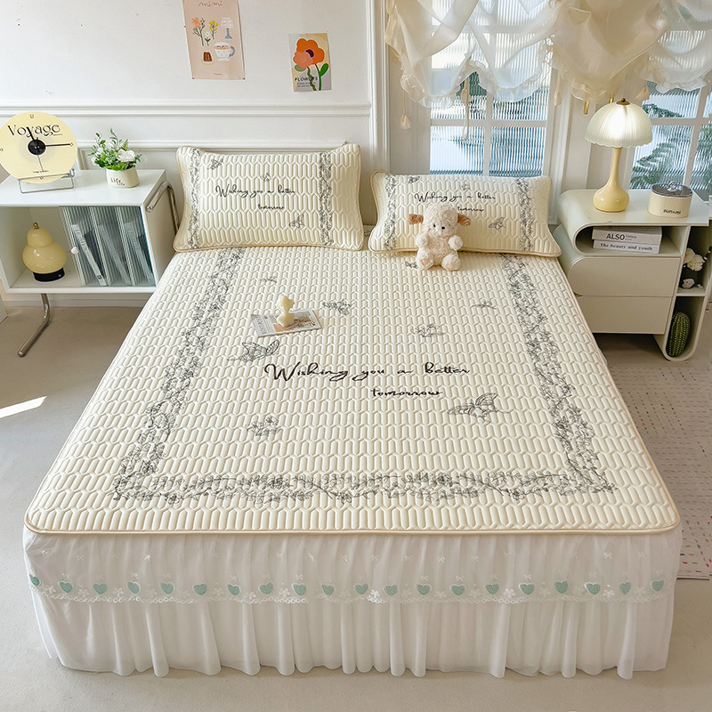 Tryjų dalių lovos krašto komplektas su latekso spausdinta nėrinių - natūralus lateksas, latekso kiekis 80–90%, spausdintas audinys, prieinamas prabangai