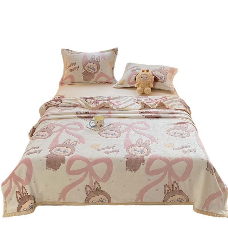 Hópelyhes plüss takaró — flanel anyagból, 500–800 g, rajzfilm mintával, őszi-téli használatra