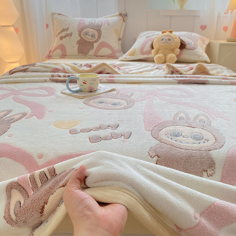 Hópelyhes plüss takaró — flanel anyagból, 500–800 g, rajzfilm mintával, őszi-téli használatra