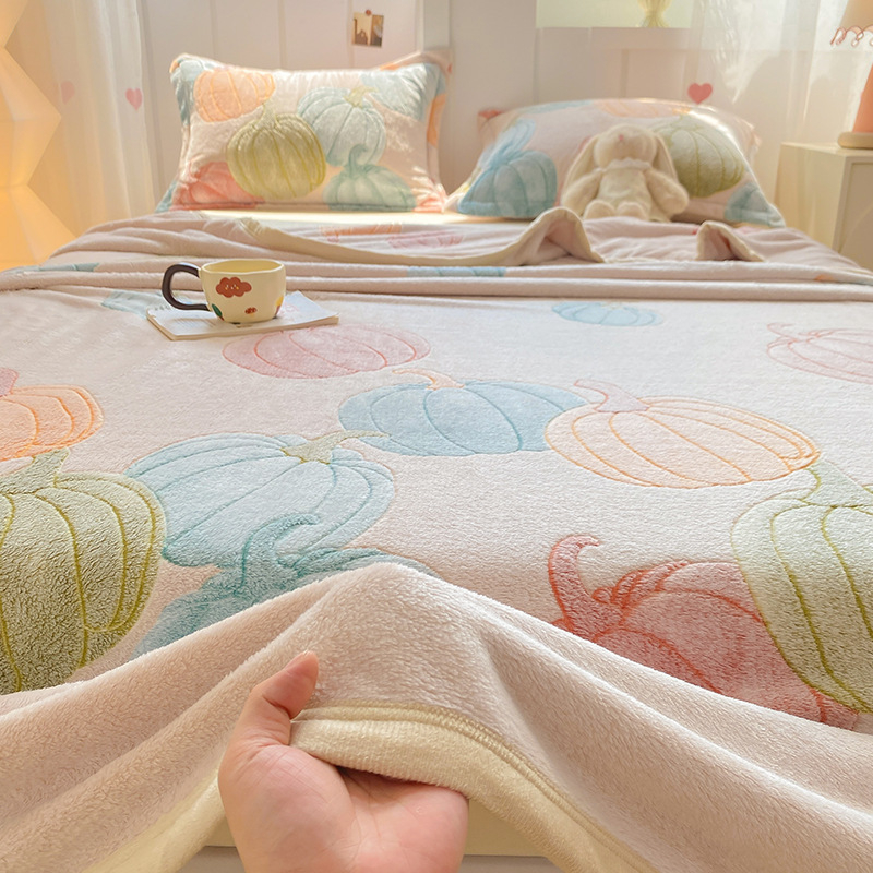 Hópelyhes plüss takaró — flanel anyagból, 500–800 g, rajzfilm mintával, őszi-téli használatra