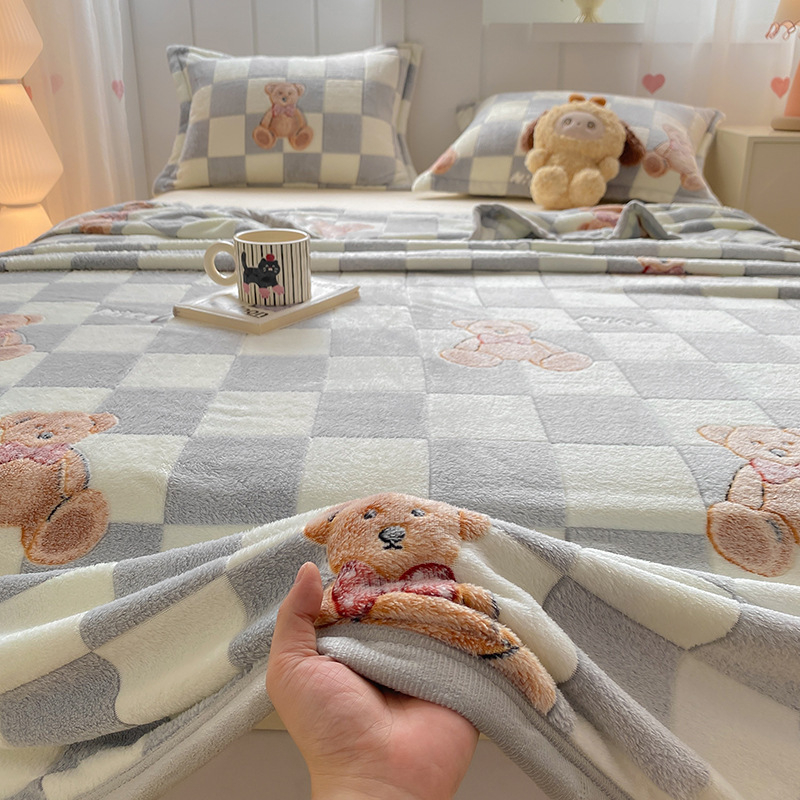 Hópelyhes plüss takaró — flanel anyagból, 500–800 g, rajzfilm mintával, őszi-téli használatra