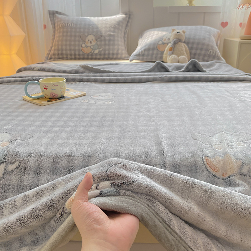 Hópelyhes plüss takaró — flanel anyagból, 500–800 g, rajzfilm mintával, őszi-téli használatra