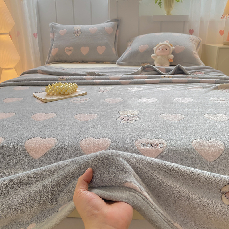 Hópelyhes plüss takaró — flanel anyagból, 500–800 g, rajzfilm mintával, őszi-téli használatra