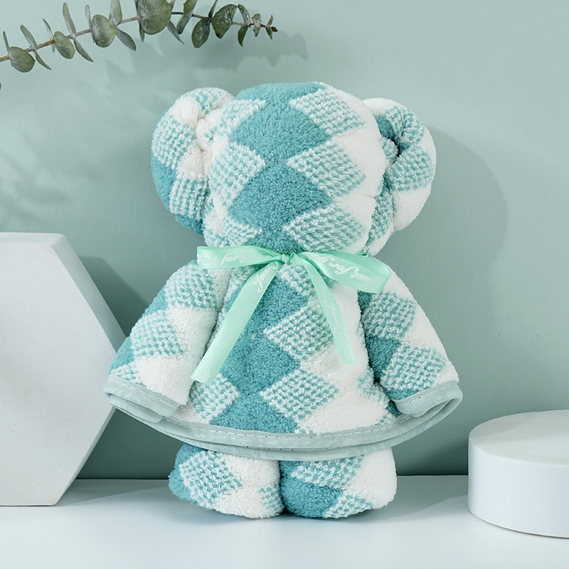 Medve alakú korall velúr törölköző ajándék | nedvességfelvevő kéztörlő esküvőre, 150D, 80–100 g, varrott, testreszabható