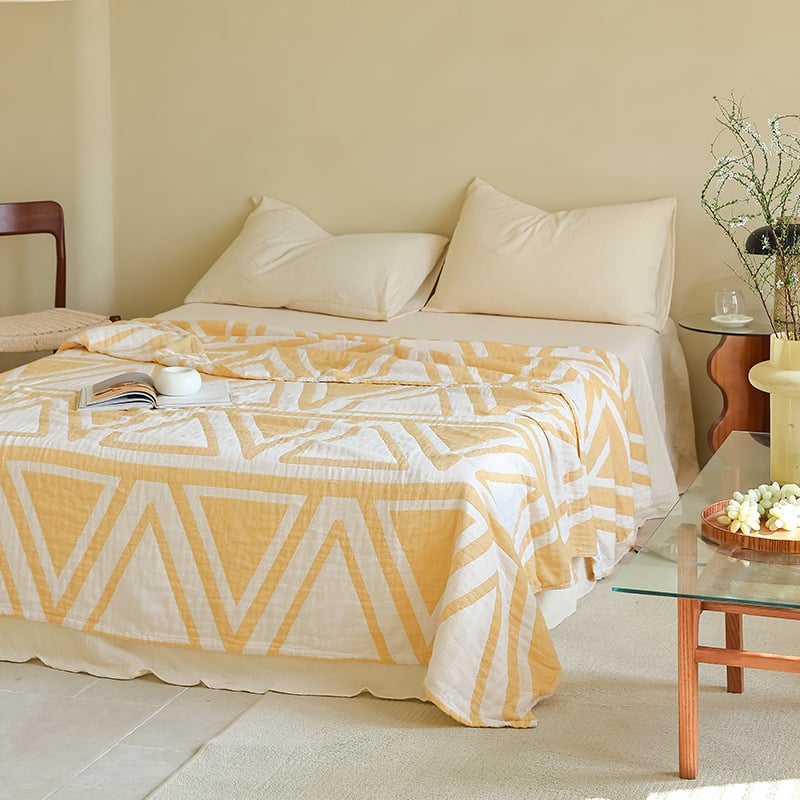 Kolm kihtiline gazepuuvillane tekk, geomeetriline muster, kaal 1000–1499 g, kõik aastaajad, kaasaegne minimalistlik stiil