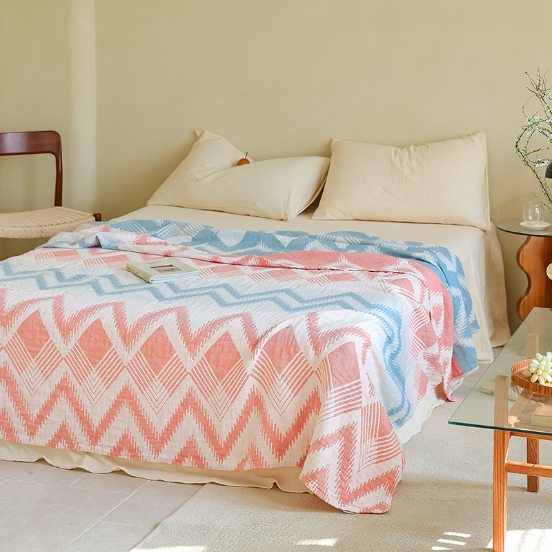 Kolm kihtiline gazepuuvillane tekk, geomeetriline muster, kaal 1000–1499 g, kõik aastaajad, kaasaegne minimalistlik stiil