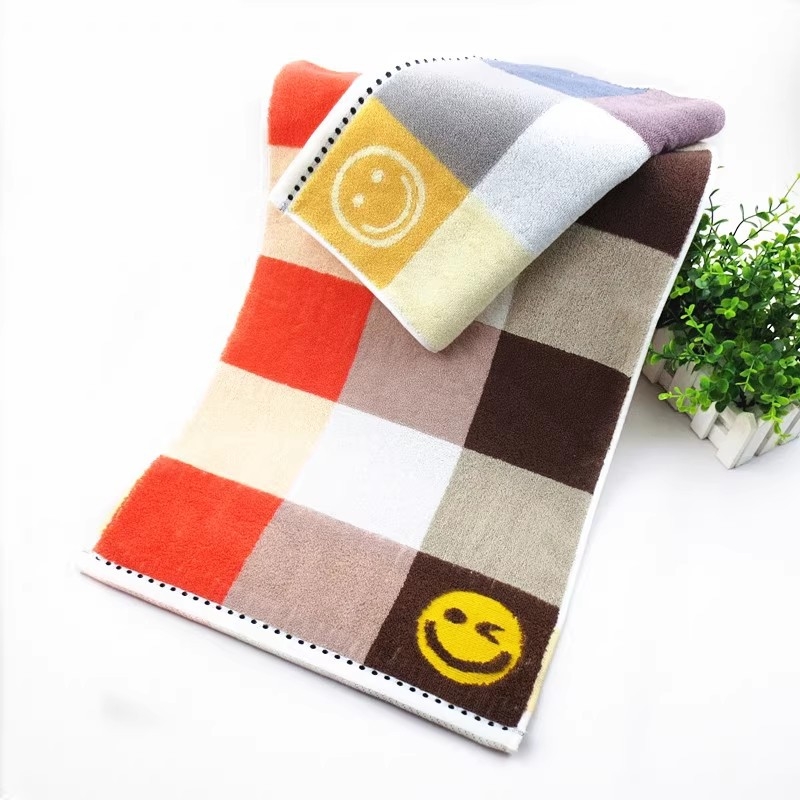 Vastagított pamut arc törölköző, csíkos kockás mintával, Jacquard szövés, 32s fonal, 120–140 g