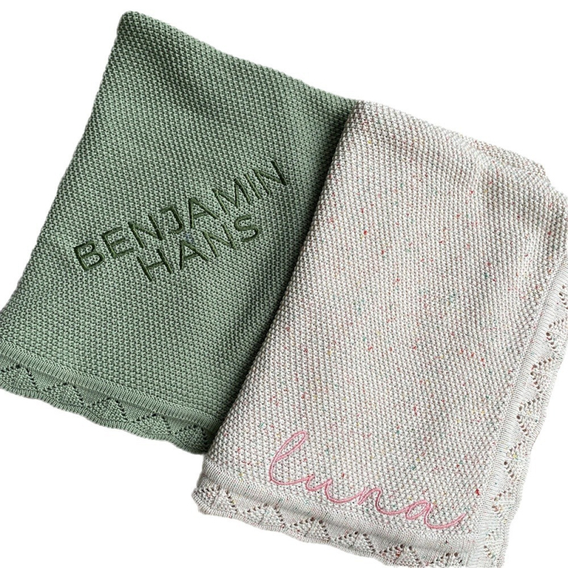 Dječja deka s izvezenim logom, pletena, unisex, otporna na vjetar, akrilna vlakna, 0,25 kg, za sve sezone