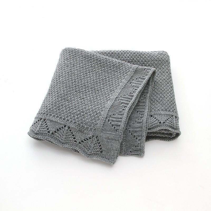 Dječja deka s izvezenim logom, pletena, unisex, otporna na vjetar, akrilna vlakna, 0,25 kg, za sve sezone