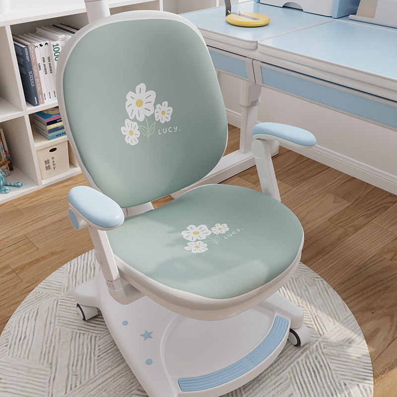 Gyerek tanuló székhez való huzat, szabálytalan forma, tej-selyem anyag, lélegző, porálló, színtartó, minimalista stílus, rajzfilm mintával