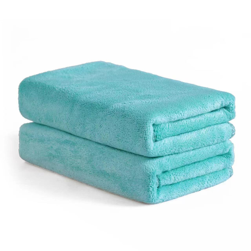 Liza Nano ručnik za frizerski salon s graviranim logom, 170–200 g, superfinom vlaknom, rub s kukom, prilagodljiv