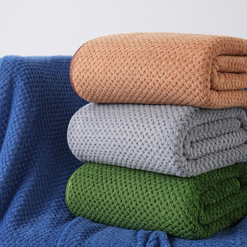 Set ručnika za kupanje i plažu – Coral fleece, 200–300 g, Warp-Knitted Pineapple Plaid Wrap, 19 niti, Plain Weave, Mogući izvezeni logo
