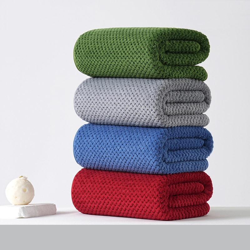 Set ručnika za kupanje i plažu – Coral fleece, 200–300 g, Warp-Knitted Pineapple Plaid Wrap, 19 niti, Plain Weave, Mogući izvezeni logo