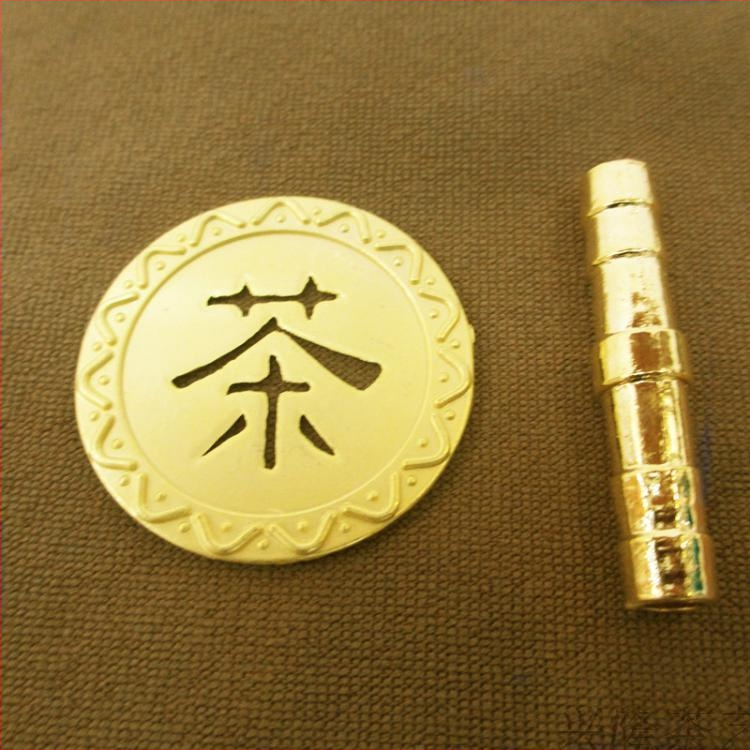 Šepetėlis arbatos padėkliui su guminiu krašteliu ir plastikinis šepetėlis – arbatos staliukui ir arbatos likučiams šalinti