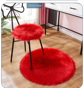 Kėdės pagalvė, apvali pūkuota, neslystanti, imitacija vilnos; Medžiaga: poliakrilonitrilo pluoštas; Užpildas: 100%; Raštas: vienarūšis; Pritaikoma; Tinka kombinuotai sofai