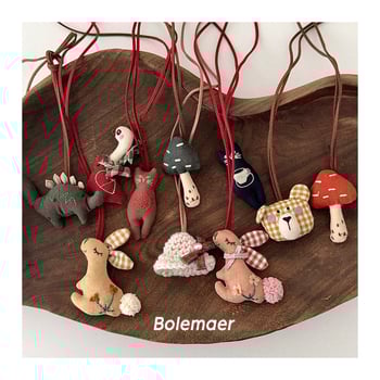 Koreai stílusú textil nyaklánc gyerekeknek, kézzel készített, mesefigurás dizájn