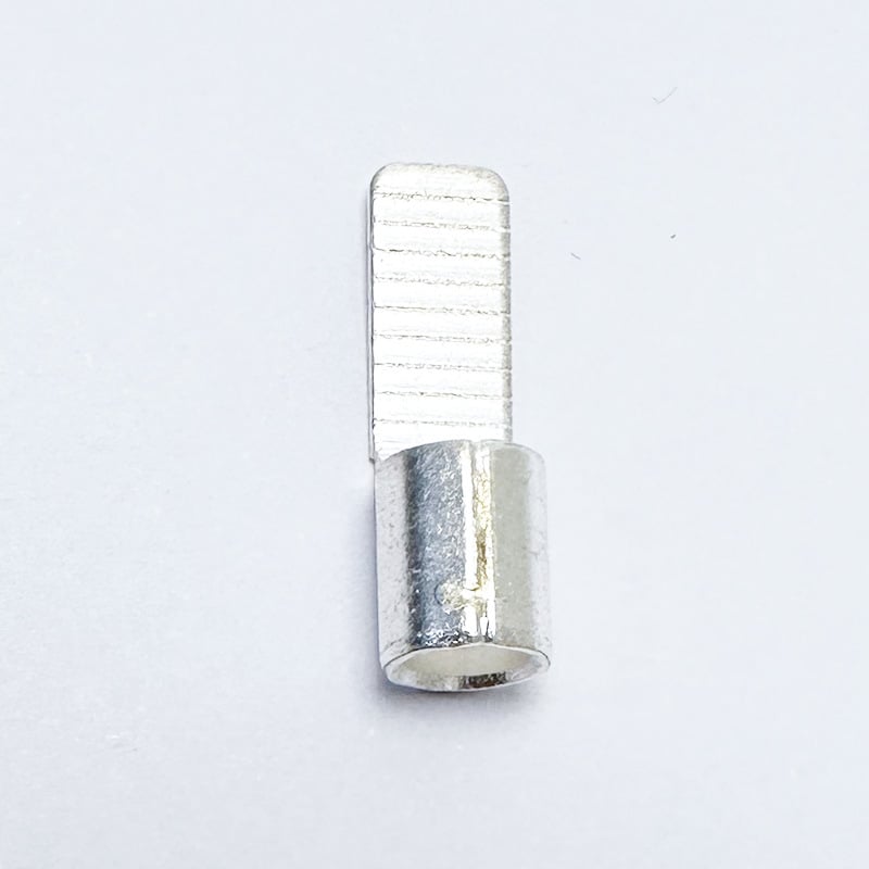 C45 gaisa slēdzis, vara-sudraba pārklājuma termināļa stieņi, auksti presētas daļas, vara knābji vadām 2.5/4/6 mm²