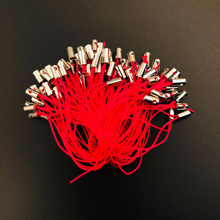 DIY narukvica od užeta s karabinom i metalnom kopčom za telefon