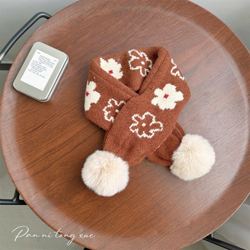 Vaikų vilnos šalikas Korejos stiliaus su spalvotų kvadratėlių piešiniu, stačiakampio formos, žiemai šiltas ir vėją atlaikantis