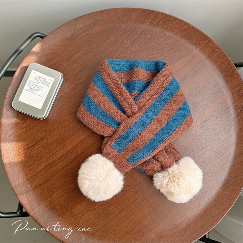 Vaikų vilnos šalikas Korejos stiliaus su spalvotų kvadratėlių piešiniu, stačiakampio formos, žiemai šiltas ir vėją atlaikantis