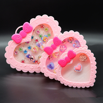 Makiažo ir papuošalų laikymo dėžutė ant stalo su dvigubu veidrodžiu ir širdies formos dizainu; Princesės serija; medžiagos: plastikas/resinai/geležis