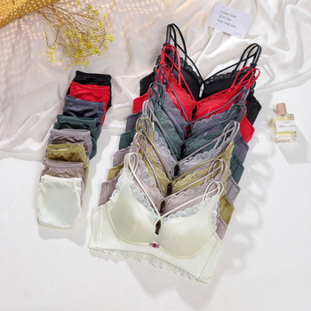 Push-Up melltartó nejlonból 5 cm párnázással, 3/4 kosár, hátsó négy sor csattal, fixált dupla vállpántok