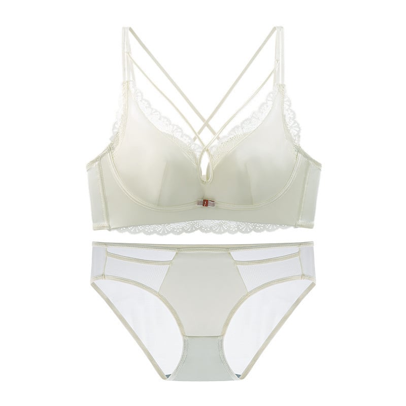 Push-Up melltartó nejlonból 5 cm párnázással, 3/4 kosár, hátsó négy sor csattal, fixált dupla vállpántok