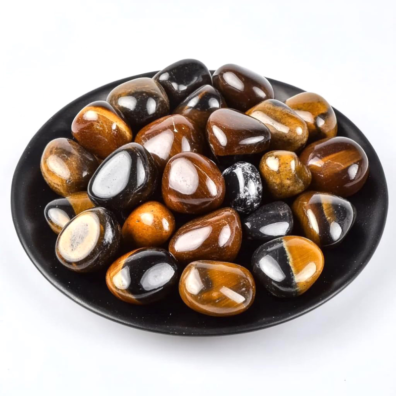 Kristāla neapstrādāti akmeņi kā dekoratīvi rotājumi, dabiska amatniecība, ģeometriska forma, lielapjoma iepakojums