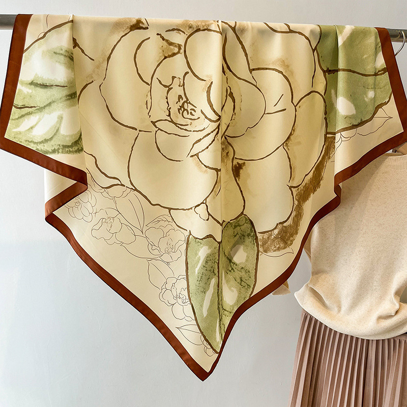 City Show poliester šal – licencirana privatna etiketa, pogodna za zimu, proljeće i jesen; mogućnost prilagođavanja; izlazak jeseni 2022