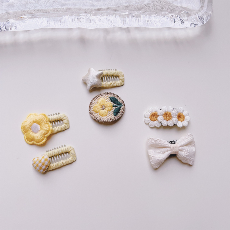 Dječje metalne ukosnice za kosu s cvjetnim motivom, karikaturalni stil, dodatak za kosu