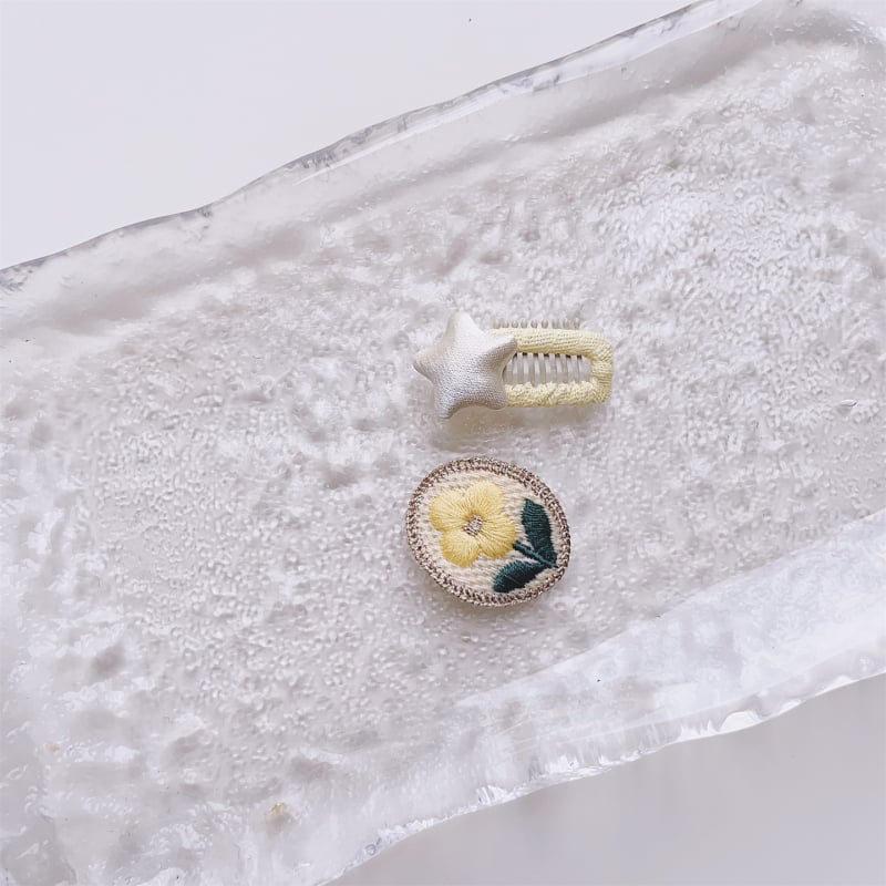 Dječje metalne ukosnice za kosu s cvjetnim motivom, karikaturalni stil, dodatak za kosu