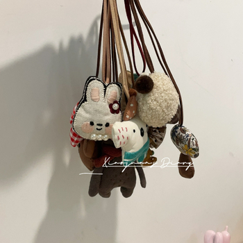 Garā bērnu kaklarota ar dzīvnieku formu, no auduma, meža stila, rokām izšūta