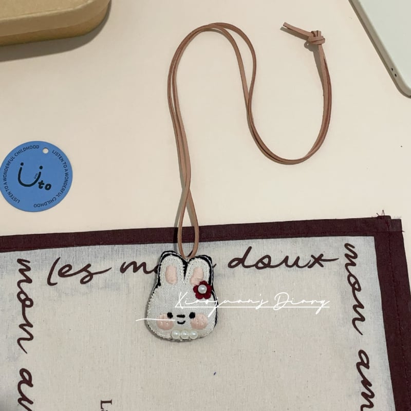 Garā bērnu kaklarota ar dzīvnieku formu, no auduma, meža stila, rokām izšūta