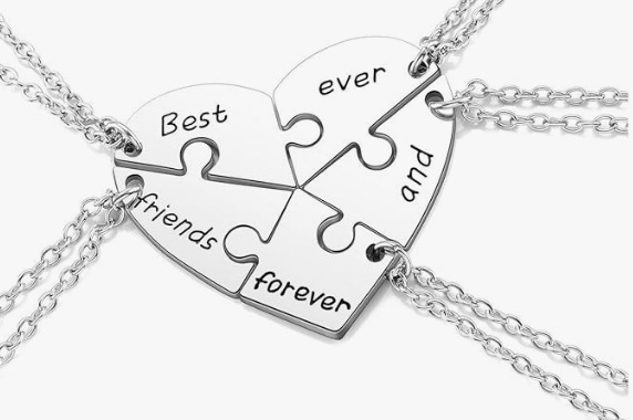 Szív alakú nyaklánc rozsdamentes acélból; medál anyaga: titánacél; lánc típusa: O-gyűrűs lánc; márka Qingqian