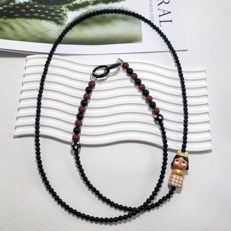 Bubble Mart kaelakee akrüülhelmestega (Akrüül, PVC; Unisex; Geomeetriline kuju; Suvi 2024)