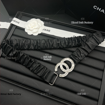Női elasztikus öv kristályos csattal, ötvözetből készült, műbőr, gombos záródás, elektroplattolt felület, üzleti elegáns, sokoldalú stílus