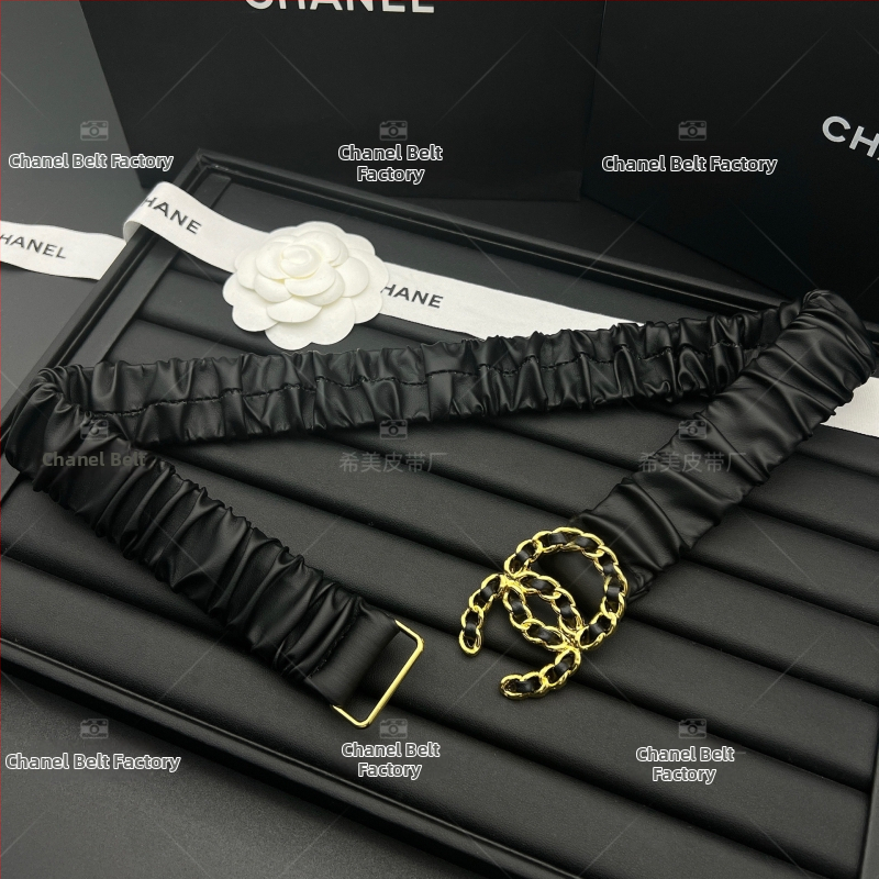 Női elasztikus öv kristályos csattal, ötvözetből készült, műbőr, gombos záródás, elektroplattolt felület, üzleti elegáns, sokoldalú stílus