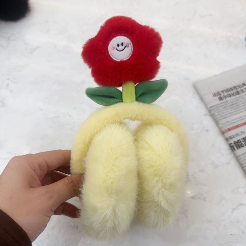 Plüüsist kõrvakaitsed karikatuuristiiliga, monokromaatne muster, talvise soojus