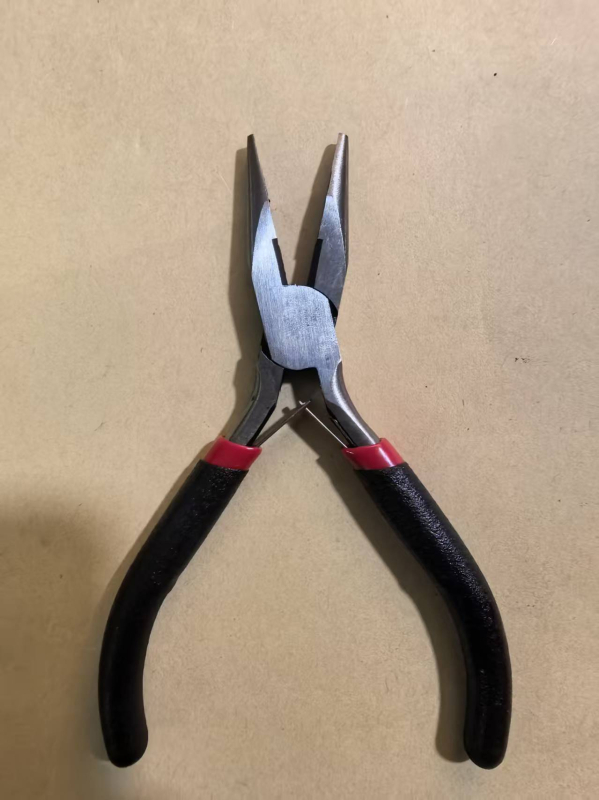 Mini metalne klešte za ručne alate s elektroplatiranim završetkom, diagonali rezni rubovi i igličasti vrhovi, mogućnost bušenja