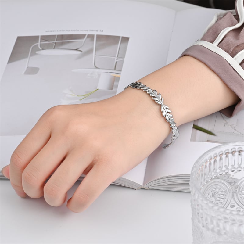 Titano plieno apyrankė, alyvos spaudimo apdirbimas, 2025 m. pavasaris, paprastas stilius, rankos papuošalas