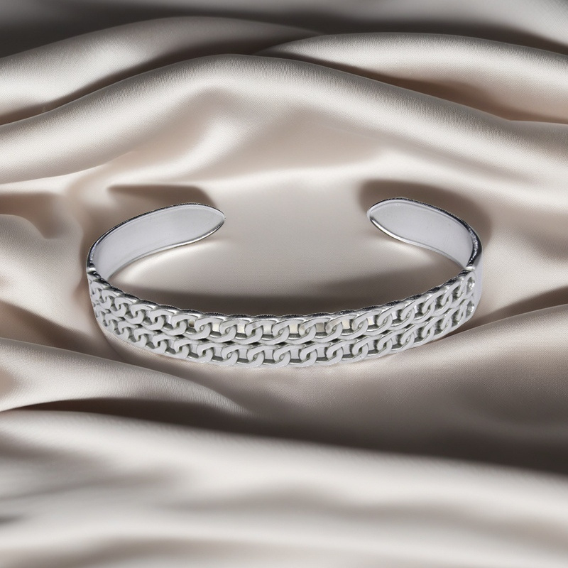 Titano plieno apyrankė, alyvos spaudimo apdirbimas, 2025 m. pavasaris, paprastas stilius, rankos papuošalas