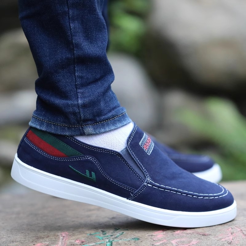 Vyrų kvėpuojančios drobinės Slip-On bateliai — žemas viršus, gumos padas, laisvalaikio stilius
