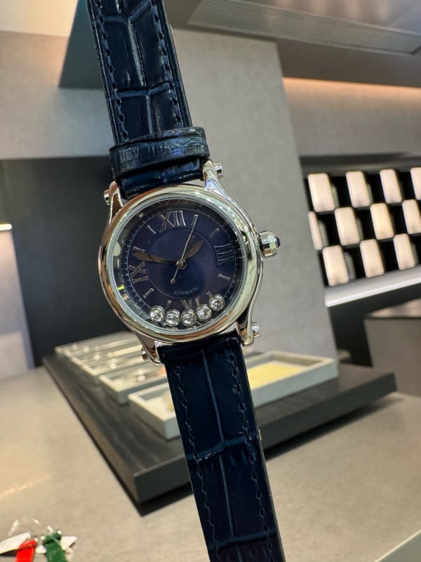 Sieviešu pulkstenis ar Swiss ETA kustību, kalendārs, 40,5 mm ciparnīca, nerūsējošā tērauda korpuss un siksna, spirāliskā krona