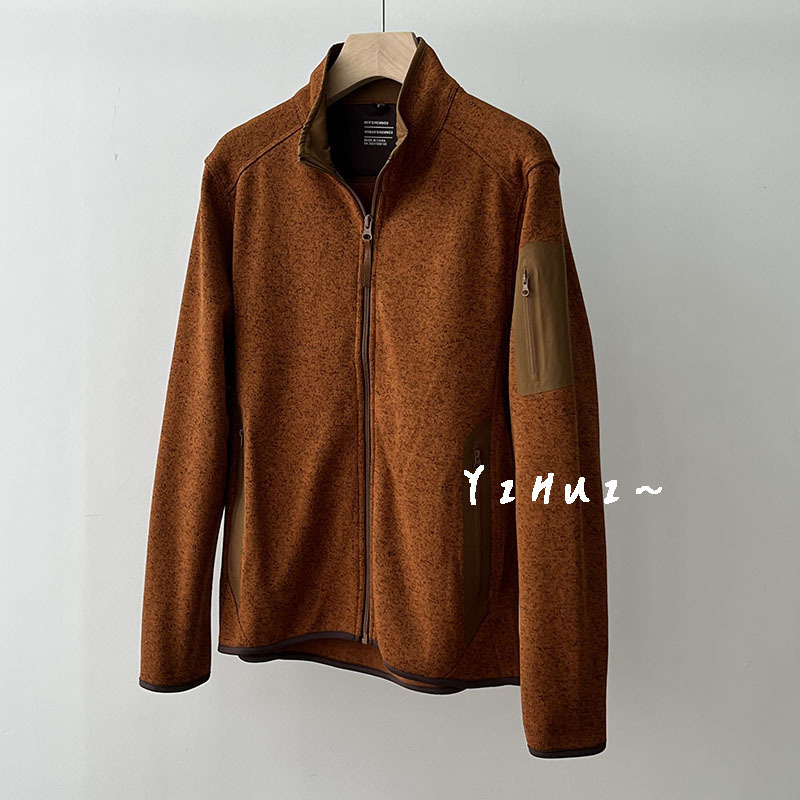 Fleece dukserica s kapuljom, jednobojna boja, polo ovratnik, dugi rukavi s krojem princes, normalna duljina (50–65 cm), jesen-zima 2025, materijal: akrilna vlakna i poliester, za žene