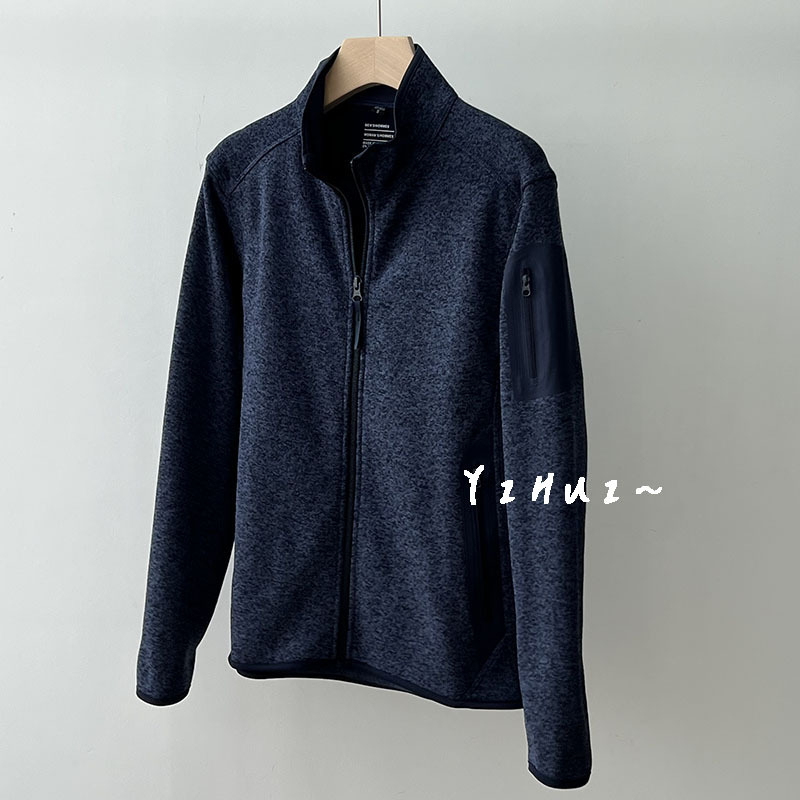 Fleece dukserica s kapuljom, jednobojna boja, polo ovratnik, dugi rukavi s krojem princes, normalna duljina (50–65 cm), jesen-zima 2025, materijal: akrilna vlakna i poliester, za žene