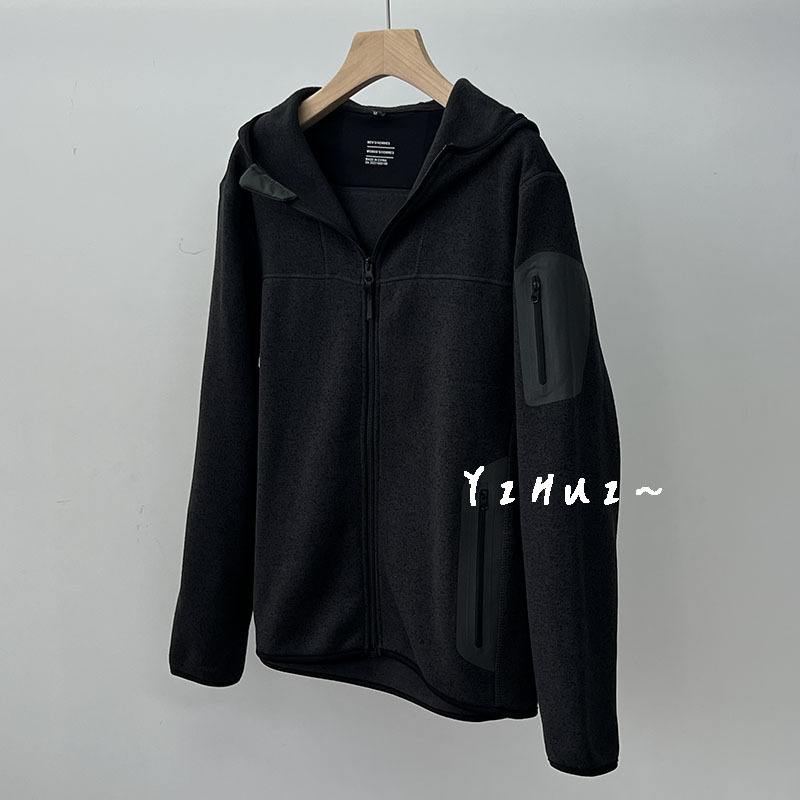 Fleece dukserica s kapuljom, jednobojna boja, polo ovratnik, dugi rukavi s krojem princes, normalna duljina (50–65 cm), jesen-zima 2025, materijal: akrilna vlakna i poliester, za žene