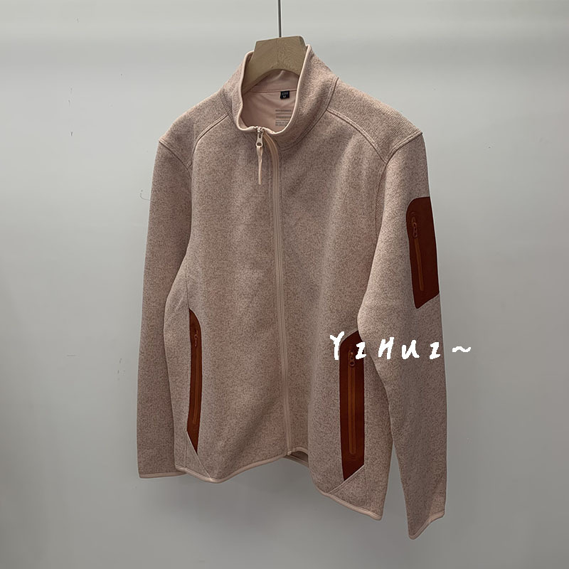 Fleece dukserica s kapuljom, jednobojna boja, polo ovratnik, dugi rukavi s krojem princes, normalna duljina (50–65 cm), jesen-zima 2025, materijal: akrilna vlakna i poliester, za žene