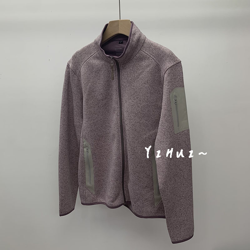 Fleece dukserica s kapuljom, jednobojna boja, polo ovratnik, dugi rukavi s krojem princes, normalna duljina (50–65 cm), jesen-zima 2025, materijal: akrilna vlakna i poliester, za žene